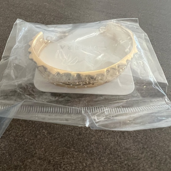 COLIBRA bracelet with ruffles - Picture 5 of 5